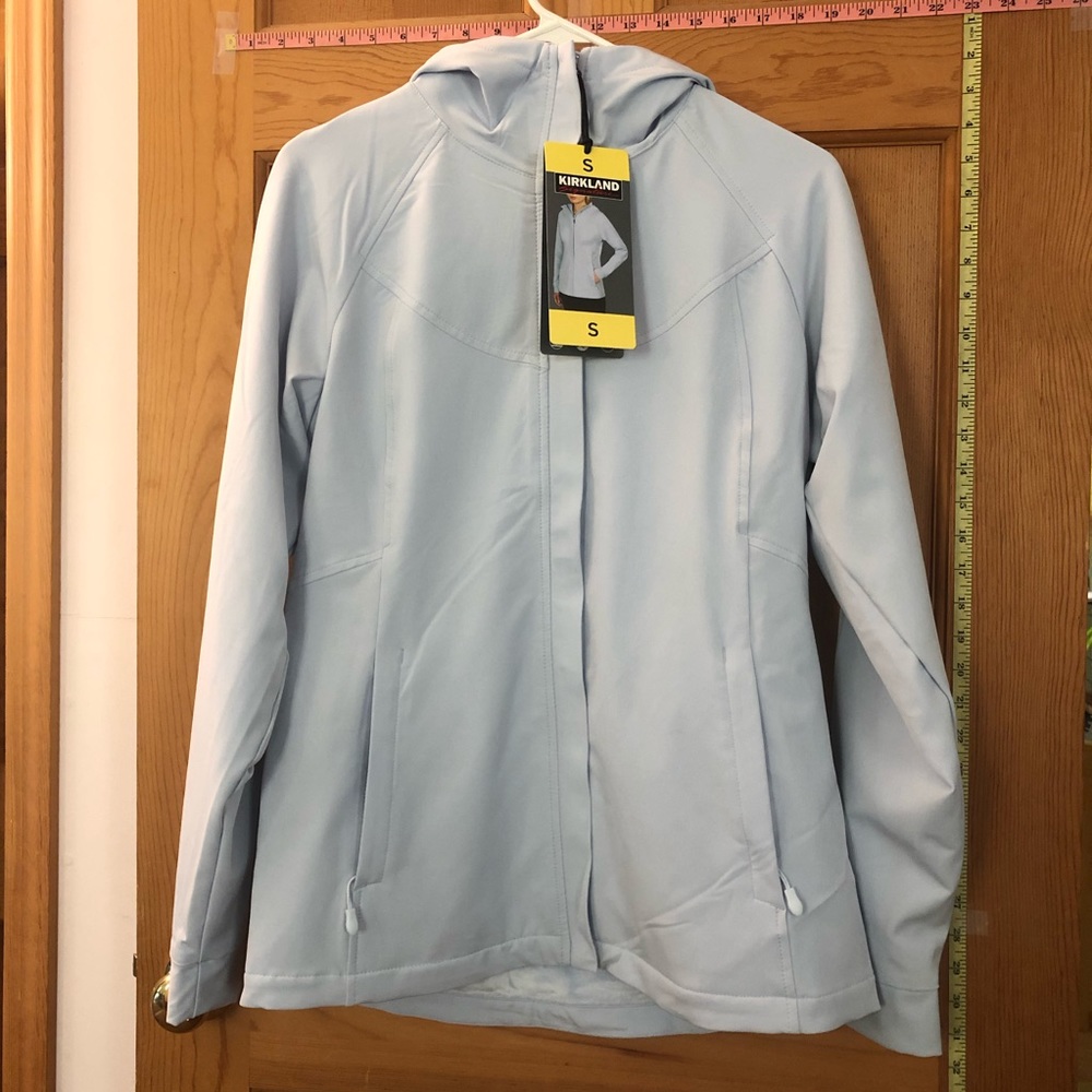 Wind & water resistant soft shell jacket